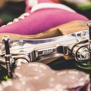 Jackson VISTA Viper Alloy Plate Suede Outdoor Roller Skates